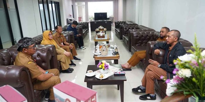 audiensi-ke-wakil-wali-kota-batu-kades-bulukerto-bahas-penanganan-lansia-dan-kelompok-rentan