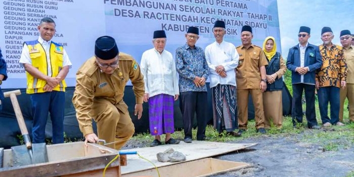 sekdakab-gresik-letakkan-batu-pertama-pembangunan-sekolah-rakyat-di-sidayu