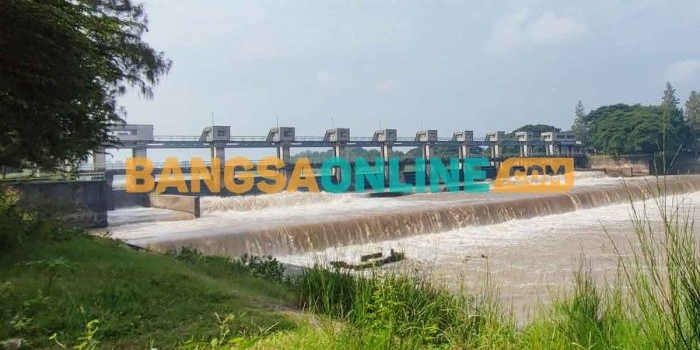 Bendungan Gerak Watu Turi. Foto: MUJI HARJITA/BANGSAONLINE
