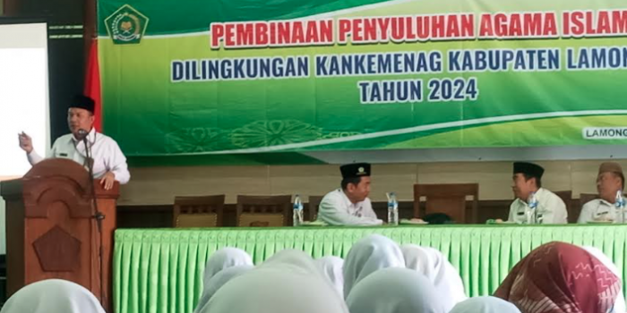 Drs. Mufi Imron Rosyadi saat menyampaikan materi pembinaan