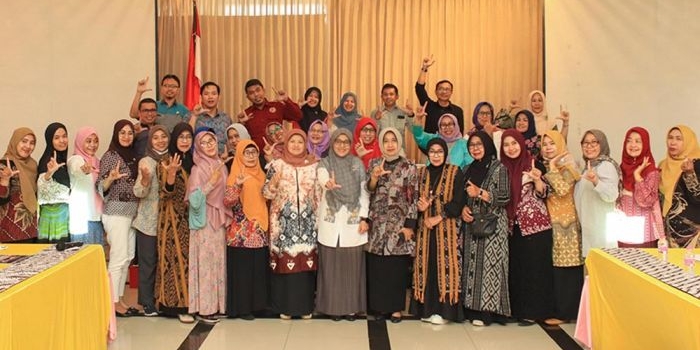 dedikasi-tanpa-batas-ketua-tp-pkk-kota-pasuruan-apresiasi-dosen-selantang