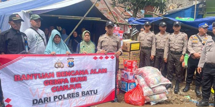 Bantuan yang terkirim oleh Polres Batu kepada warga terdampak gempa di Cianjur, Jawa Barat, Jumat (25/11/2022)