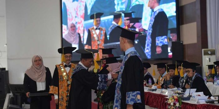 Pengukuhan Guru Besar UTM.