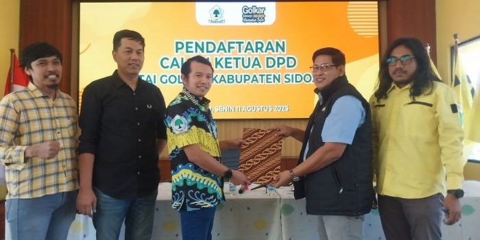 kantongi-dukungan-mutlak-adam-rusydi-maju-mendaftar-calon-ketua-golkar-sidoarjo