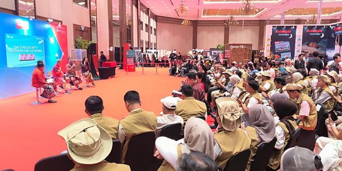 talkshow-the-cooler-earth-tandai-puncak-cimb-niaga-journalist-class-workshop