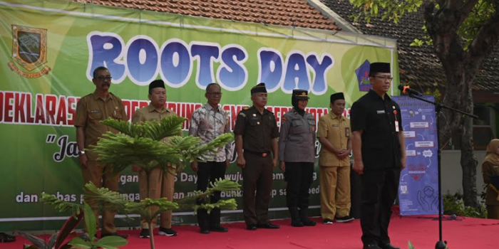 smpn-5-kota-mojokerto-deklarasikan-gerakan-tolak-perundungan-roots-day