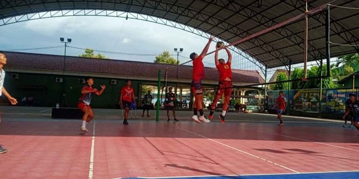 Tim Bola Voli putra Kabupaten Kediri saat berlatih. Foto: Ist