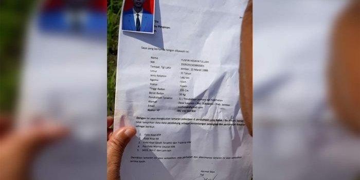 Identitas di dalam tas yang ditemukan di samping mayat yang ditemukan di sekitar kawasan Roxy Mall, Jember.
