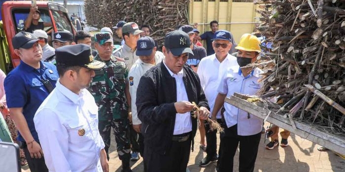 dampingi-mentan-di-lumajang-plt-gubernur-jatim-dukung-terwujudnya-swasembada-gula