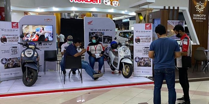 Suasana Exhibition All New Honda Scoopy. (foto: ist)