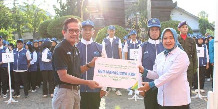 lepas-660-mahasiswa-kkn-rektor-unirow-kampus-sertakan-bpjs-ketenagakerjaan-untuk-peserta