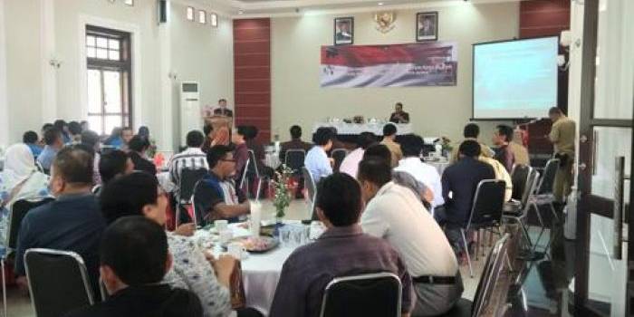 Coffe Morning dan Konstruksi Awards yang dilaksanakan di Dinas PU Kota Blitar. foto: Try Susanto/BangsaOnline.com