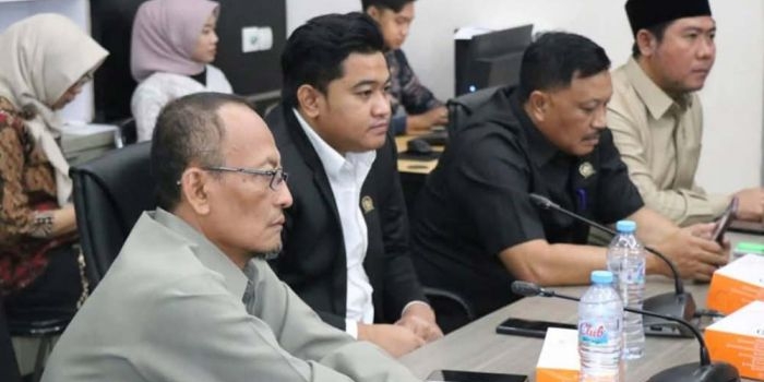 investasi-di-gresik-tembus-rp379-triliun-tapi-pad-hanya-tumbuh-rp50-100-miliar-per-tahun