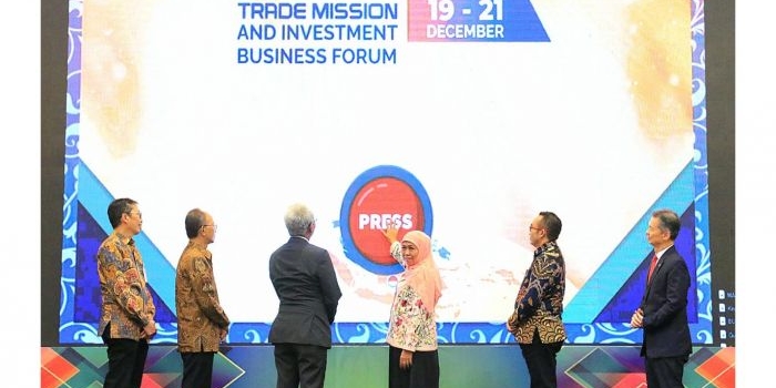 Gubernur Jatim Khofifah Indar Parawansa saat membuka East Java Trade Mission and Investment Business Forum, akhir tahun lalu.