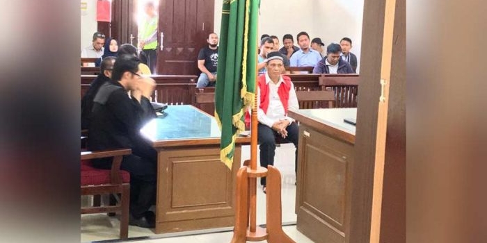 Terdakwa Mahmud ketika menjalani sidang vonis. foto: ist