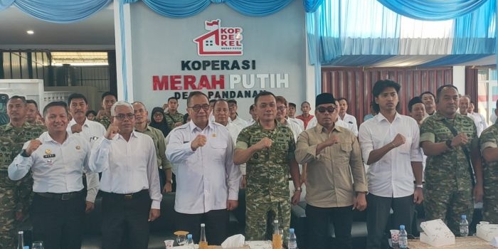 sekda-ikuti-launcing-kdkmp-secara-virtual-126-koperasi-merah-putih-gresik-siap-beroperasi