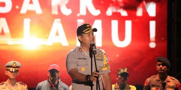Kapolres Kediri AKBP Roni Faisal Saiful Faton saat memberikan sambutan.