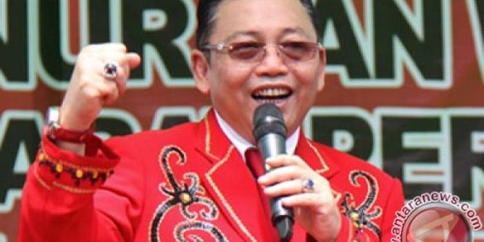 Ketua DPD PDIP Kalimantan Barat Cornelis yang juga Gubernur Kalimatan Barat mewacanakan pisah atau merdeka dari NKRI jika pelantikan Presiden terpilih Jokowi dijegal. Foto: antara.com