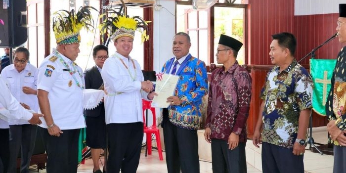 menteri-nusron-di-papua-era-presiden-prabowo-semua-tempat-ibadah-harus-disertifikat-tanpa-kecuali