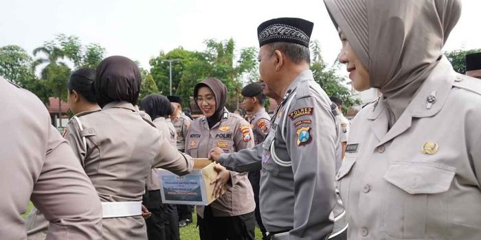 polres-jombang-galang-dana-untuk-korban-bencana-sumatra