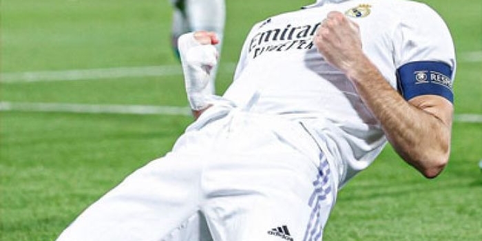 Benzema sumbang dua gol kemenangan Real Madrid atas Liverpool di leg pertama Liga Champions