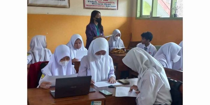 mendikdasmen-soroti-perjuangan-guru