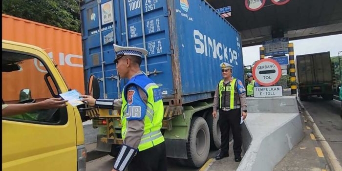 operasi-keselamatan-semeru-2026-polda-jatim-edukasi-pengguna-tol