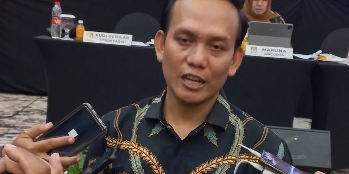 Tomi Risdiyanto, Anggota KPU kota Batu 