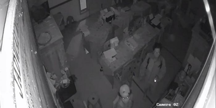 Tangkapan layar rekaman CCTV SDN 5 Wonosalam.