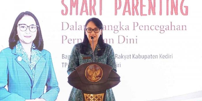 cegah-pernikahan-dini-pemkab-kediri-bersama-tp-pkk-gelar-smart-parenting