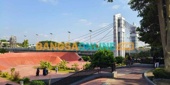 pemkot-kediri-rehabilitasi-pilar-jembatan-brawijaya-target-rampung-desember-2025