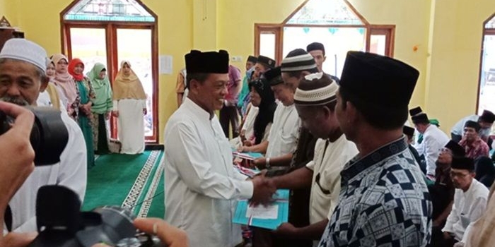 Bupati Indartato saat melakukan Safari Ramadan di Kecamatan Donorojo. (ist)
