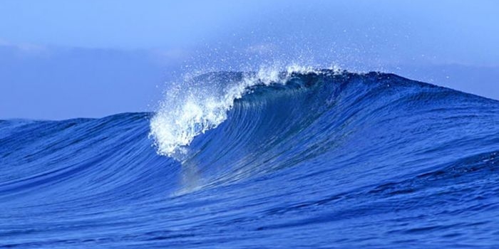 gelombang-tinggi-hingga-4-meter-bmkg-terbitkan-peringatan-dini-keselamatan-pelayaran