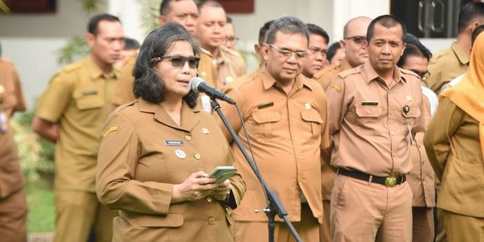 Pj Wali Kota Kediri Zanariah saat memberi sambutan. Foto: Dok. ist.