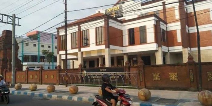 warga-singowangi-minta-rdp-ke-dprd-kabupaten-mojokerto-soal-dugaan-penyimpangan-dana-desa