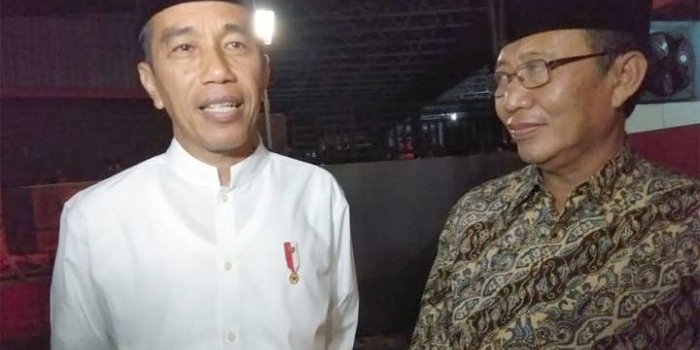 Presiden RI, Jokowi didampingi Bupati Tuban, H Fathul Huda.