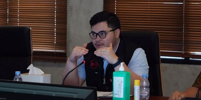 Bupati Kediri Hanindhito Himawan Pramana saat memimpin rapat. Foto: Ist.
