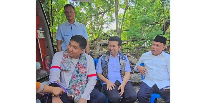 Anggota Komisi V DPR RI, Syafiuddin, bersama Wagub Jatim dan Bupati Bangkalan ketika mendampingi Menteri PKP kunjungan kerja di Bangkalan.