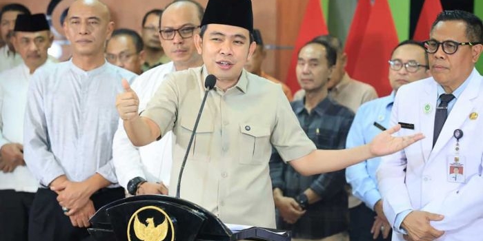 Bupati Jember saat pemaparan terkait penghapusan denda pajak hingga 30 Juni 2026.