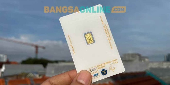 harga-emas-antam-hari-ini-kembali-menguat-1-gram-naik-hingga-rp53-ribu