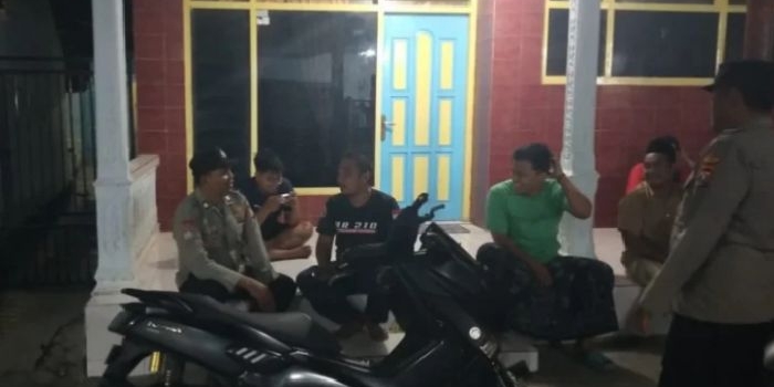 patroli-malam-di-banyuanyar-polsek-sampang-kota-ajak-pemuda-optimalkan-pos-ronda