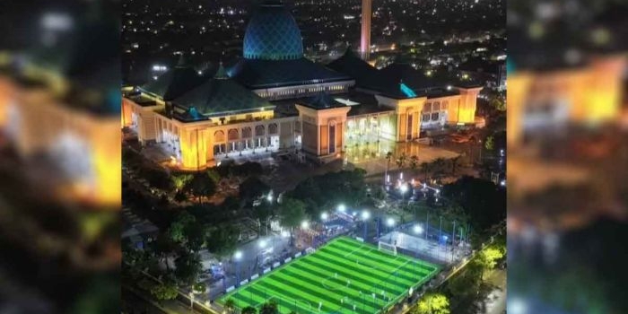 gabungkan-dakwah-dan-olahraga-masjid-al-akbar-surabaya-kini-punya-lapangan-mini-soccer