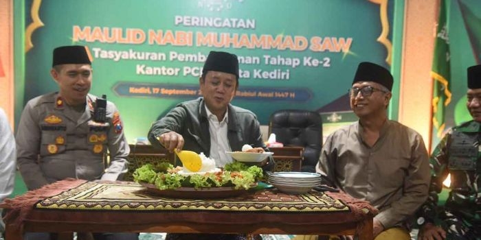 gus-qowim-hadiri-maulid-nabi-dan-tasyakuran-kantor-pcnu-kota-kediri-tahap-2