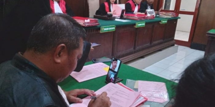 sidang-kasus-penadah-hp-korban-jambret-yang-tewas-di-surabaya-dakwaan-jpu-dan-keterangan-saksi