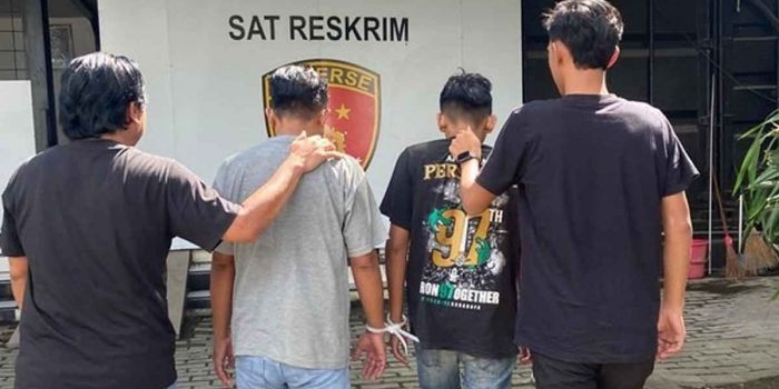 polisi-amankan-dua-orang-anggota-dan-admin-grup-gay-khusus-surabaya