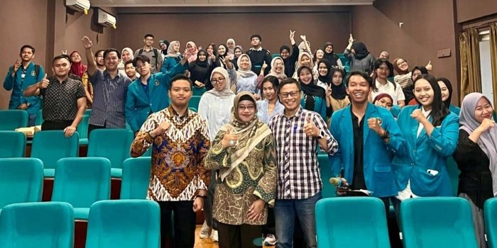 fh-uniska-kediri-gelar-sosialisasi-peminatan-dan-kkn-internasional