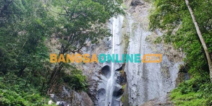 Pesona Air Terjun Dolo, Kediri. Foto: MUJI HARJITA/BANGSAONLINE
