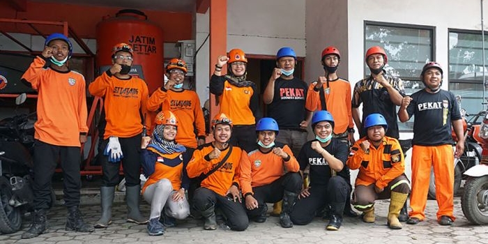 Tim BPBD Kota Kediri dan Relawan sebelum berangkat ke Lumajang. Foto: Ist.