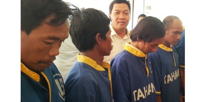 Empat pelaku judi saat dirilis Polres Pasuruan.