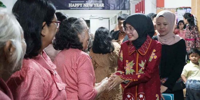 wujudkan-toleransi-beragama-wali-kota-kediri-hadiri-perayaan-natal-di-gtdi-jemaat-salomo